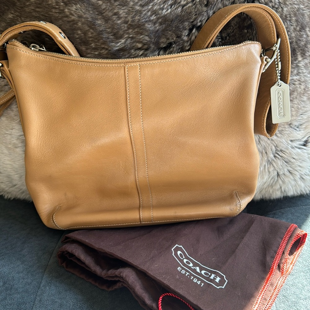 Coach tan leather crossbody!